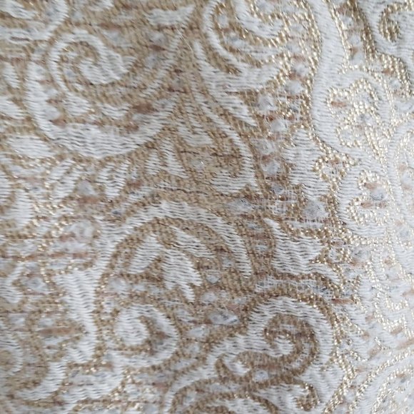 Ann Taylor Woman Size 12 Brocade Pencil Skirt Ivory Gold Triple Kick Pleats Line - Picture 3 of 7